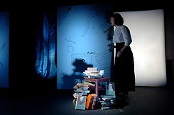 Indices terrestres :: Adrienne Butty Bucciarelli
