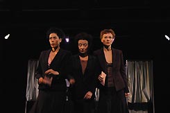 Mais que veulent-elles encore ? :: Rita Gay, Evelyne Knecht et Patricia Naegeli