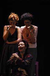 Mais que veulent-elles encore ? :: Patricia Naegeli, Evelyne Knecht et Rita Gay